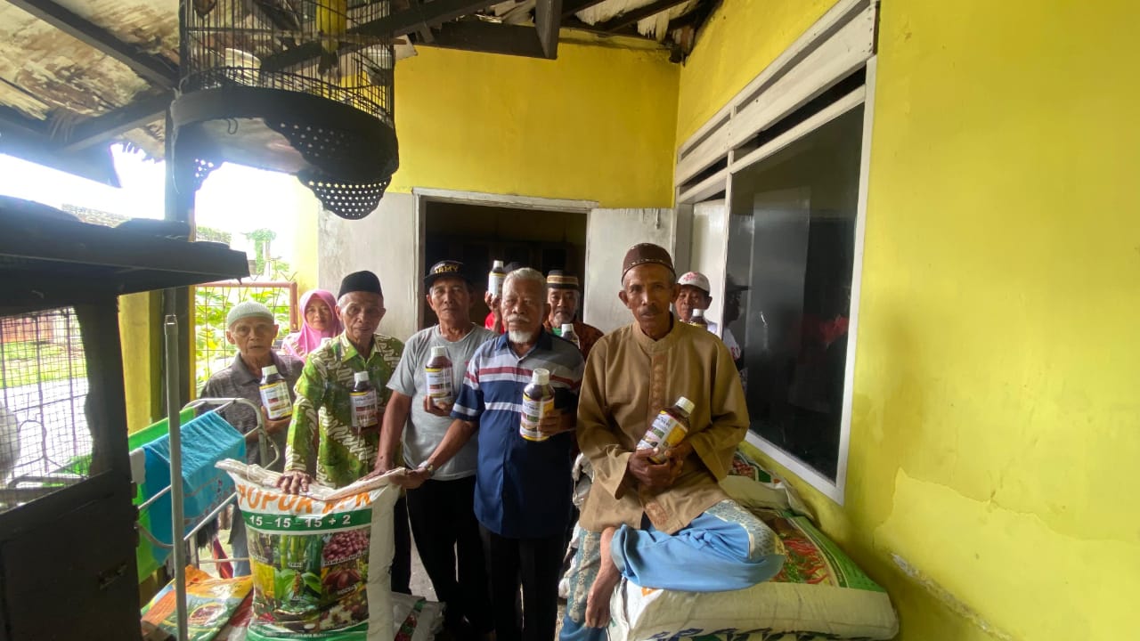 sosialisasi-dan-penyaluran-program-bantuan-pemerintah-di-kelompok-tani-gotong-royong-kelurahan-kebonagung