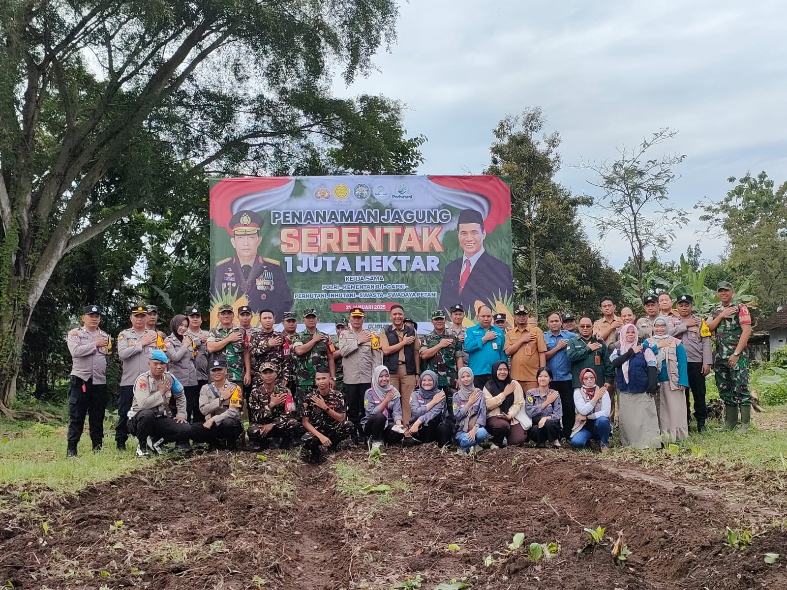 penanaman-jagung-serentak-1-juta-hektar-di-polsek-sumbersari